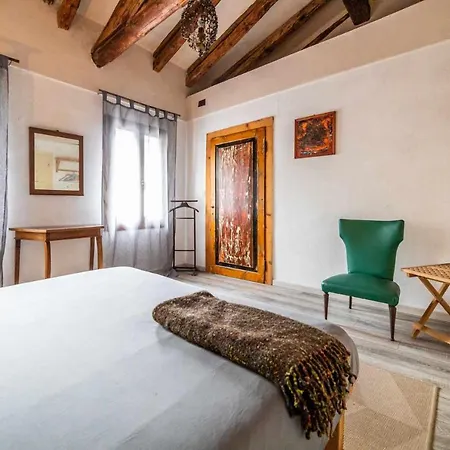 فندق مبيت وإفطار B&B Micasatucasa *